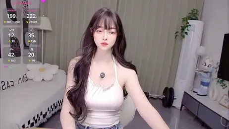 uikyy1 webcam stripchat model stream image