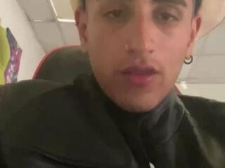 Adams Thomso webcam flirt4free model stream image