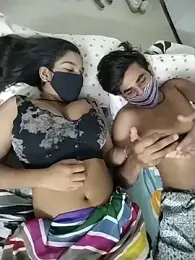 hottiess69 webcam model stream image
