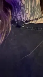 AriWild webcam model stream image