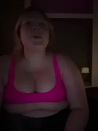 PiggyRose webcam stripchat model stream image