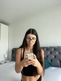 Wildberry_ webcam stripchat model stream image