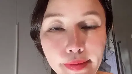 Krismil3 webcam stripchat model stream image