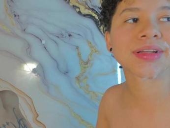 azul--honey webcam model stream image