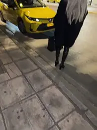 HOTLadyluna webcam model stream image