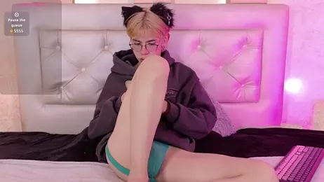 Kim_Adrien webcam model stream image