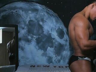 Cris Cruz webcam model stream image