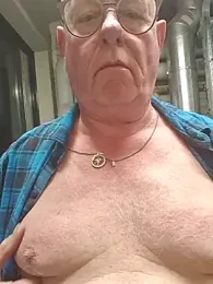 andrejoyfull64 webcam stripchat model stream image