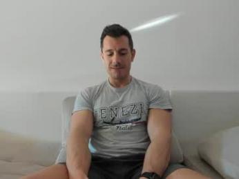 roberto4ever webcam chaturbate model stream image