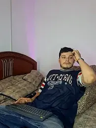 _Ottis_ webcam model stream image