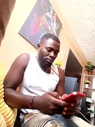 ClinDi webcam model stream image