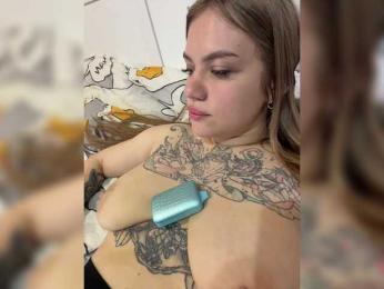 -Tiki-Riki- webcam model stream image