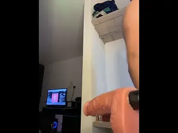 Blum_icee webcam model stream image