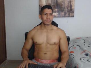 Manolo Vega webcam flirt4free model stream image