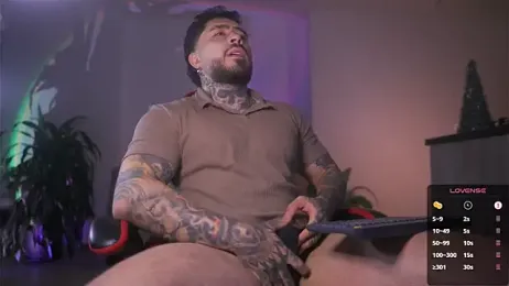 LeoSalvatore_ webcam model stream image