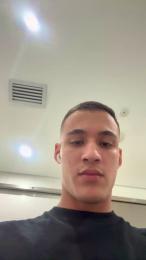 LeoDelvey_ webcam model stream image