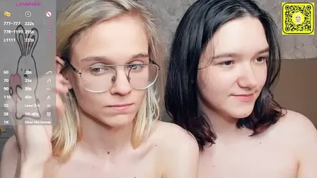 KarinStfleur webcam model stream image
