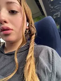 Baby__Otaku webcam model stream image