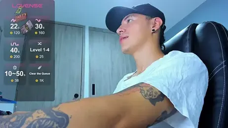 Lobo_17_ webcam model stream image