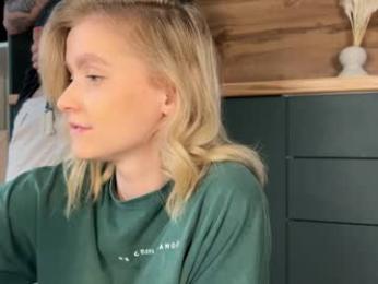 adele_nick2202 webcam model stream image