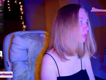 Vita-min-4ik webcam model stream image