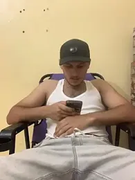 Unique-Man webcam model stream image