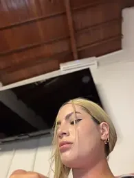 emiss_ webcam model stream image