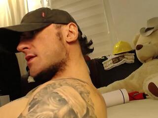 Bret Ballard webcam flirt4free model stream image