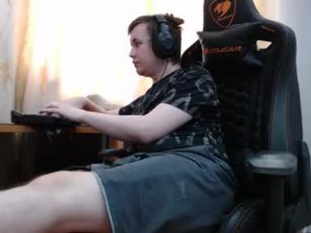 iliaskrisloveee webcam chaturbate model stream image