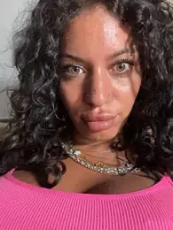 AlyssaHottv_ webcam model stream image