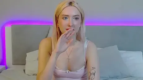 MarianeSun webcam model stream image