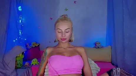 YourLizzyDoll webcam model stream image