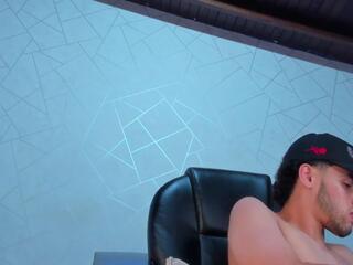 Milo Thompson webcam model stream image