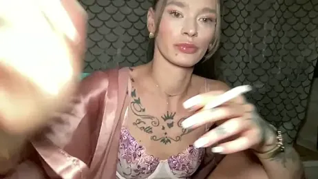 vinique99 webcam stripchat model stream image