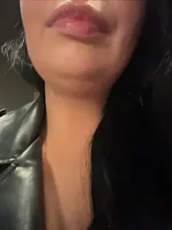 Tisha_Busty webcam model stream image