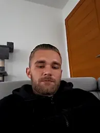 Benjamiinlt webcam model stream image
