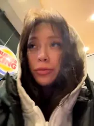 SnappyHappy webcam model stream image