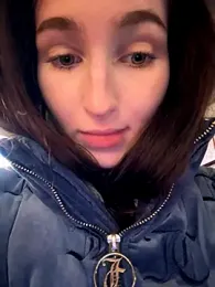 SnappyHappy webcam model stream image