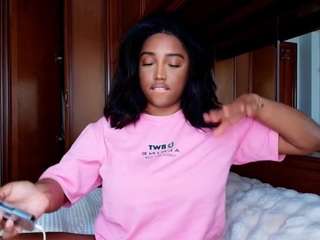 naommiscott webcam model stream image