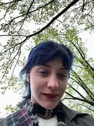Only_April webcam model stream image