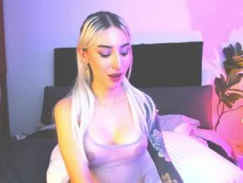 naugthymila3 webcam model stream image