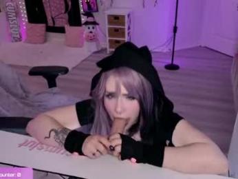 crimsonkitten webcam model stream image
