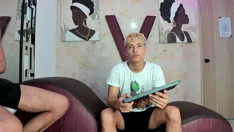 YOUNG_GUYS1 webcam model stream image