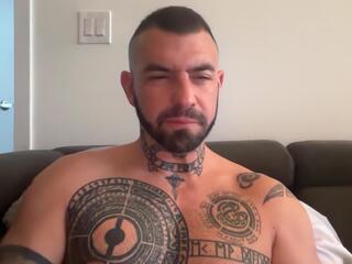 Izzi webcam flirt4free model stream image