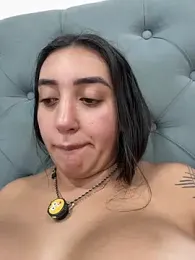 Hannahoff webcam model stream image