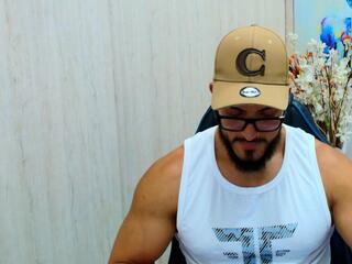 Titan Max webcam flirt4free model stream image