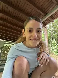 alana15 webcam stripchat model stream image