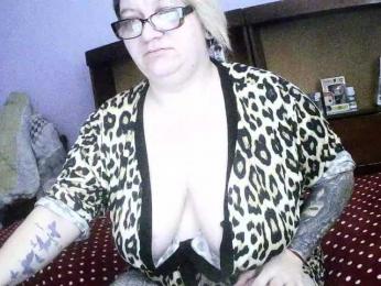 sweetmommy webcam model stream image