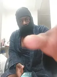 Bra-G webcam model stream image