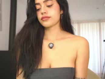 n_o_v_a webcam model stream image